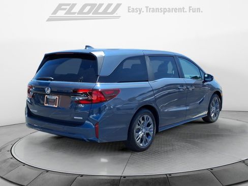 New 2026 Honda Odyssey Touring image 6