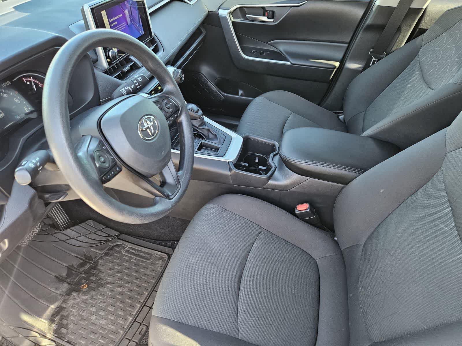 Used 2024 Toyota RAV4 XLE FWD image 2