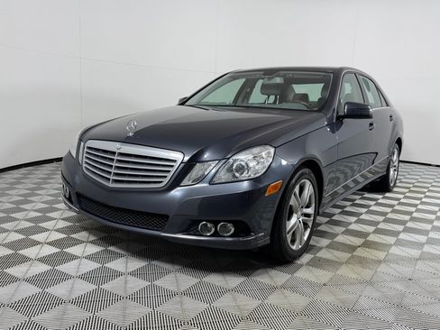 Used 2010 Mercedes-Benz E 350 Sedan image 9