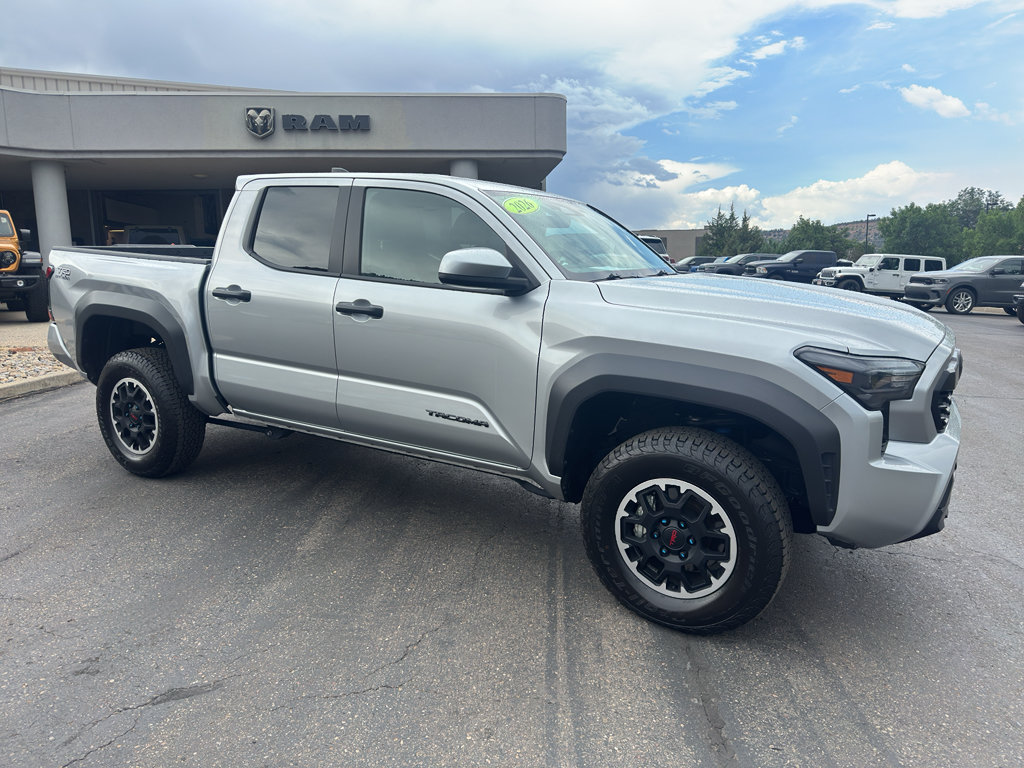Used 2026 Toyota Tacoma TRD Off-Road AWD/4WD image 1