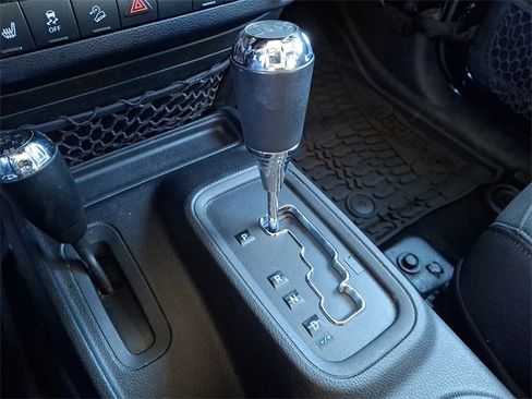 Used 2016 Jeep Wrangler Unlimited Sport S image 16