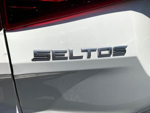 Used 2023 Kia Seltos S FWD image 24