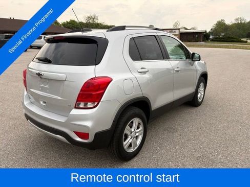 Used 2020 Chevrolet Trax LT w/ LT Convenience Package AWD/4WD image 6