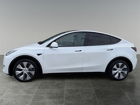 Used 2020 Tesla Model Y Long Range AWD/4WD image 2