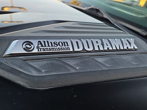 Used 2021 Chevrolet Silverado 2500 High Country w/ Z71 Off-Road Package image 3