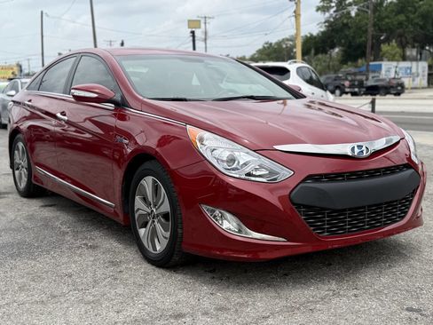 Used 2013 Hyundai Sonata Limited FWD image 9