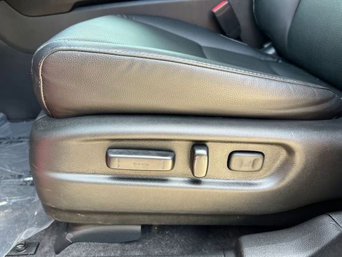 Used 2025 Honda Ridgeline RTL image 13