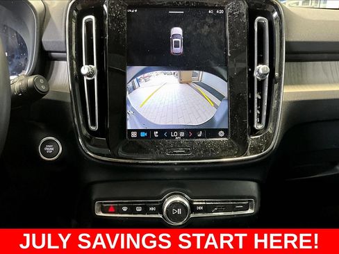 Used 2023 Volvo XC40 B5 Ultimate AWD/4WD image 16