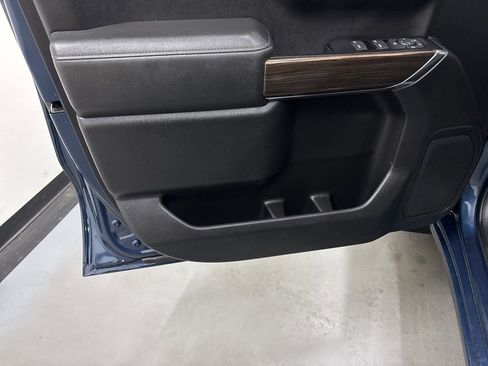 Used 2019 Chevrolet Silverado 1500 LT w/ All-Star Edition image 37