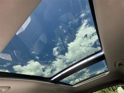 New 2025 Hyundai Tucson Limited image 30