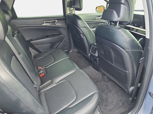 Used 2023 Kia Sportage EX FWD image 11