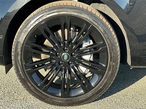 Used 2024 Land Rover Range Rover SE image 36