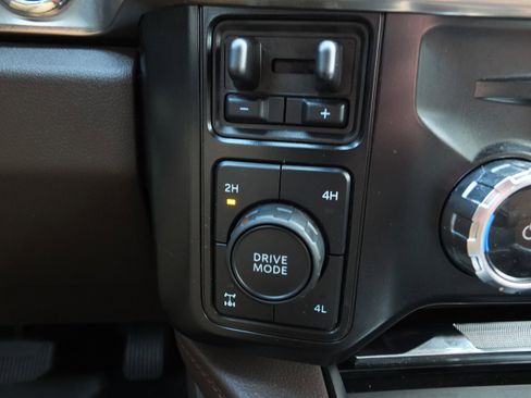 Used 2025 Ford F250 King Ranch image 29