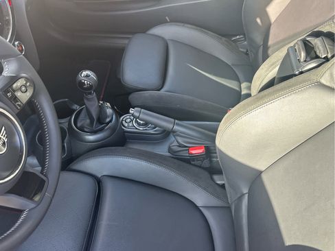 Certified 2023 MINI Cooper S w/ Signature Upholstery Package image 16