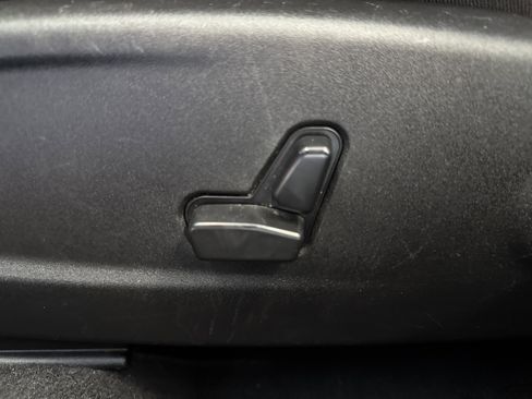 Used 2023 Dodge Charger R/T w/ Blacktop Package image 23