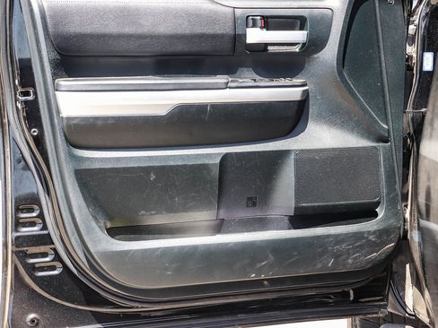 Used 2017 Toyota Tundra SR5 RWD image 21