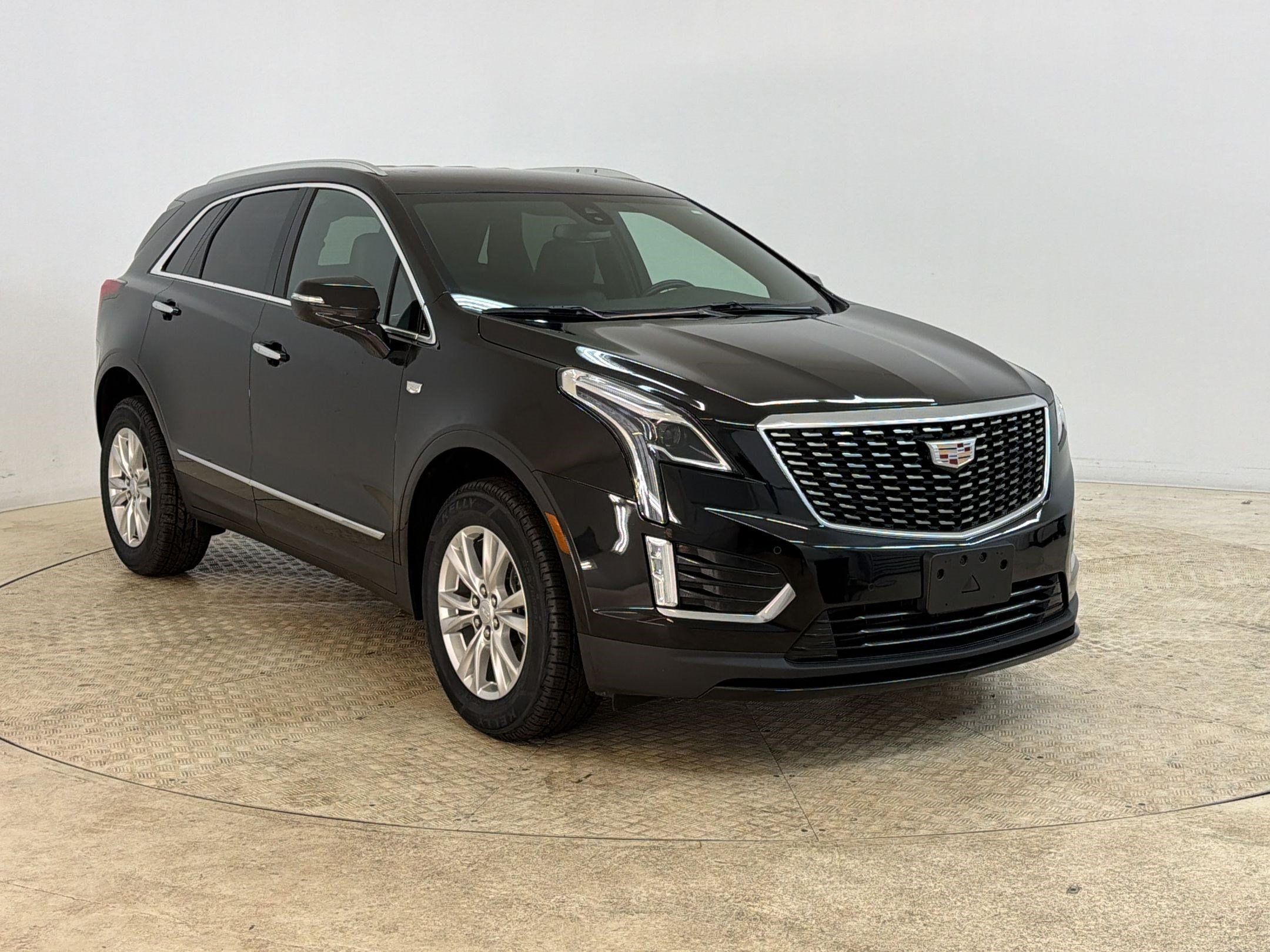 Certified 2023 Cadillac XT5 Luxury AWD/4WD image 7