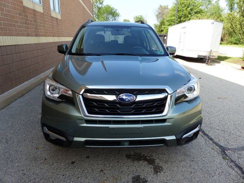 Used 2017 Subaru Forester 2.5i Touring AWD/4WD image 6