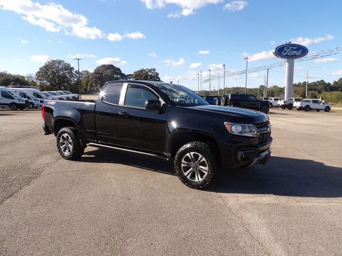 Used 2022 Chevrolet Colorado Z71 w/ Trail Boss Package image 1