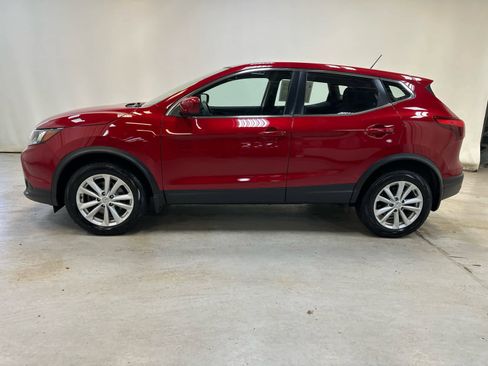 Certified 2018 Nissan Rogue Sport S w/ S Appearance Package AWD/4WD image 8