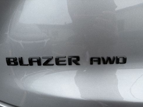 Used 2026 Chevrolet Blazer LT w/ Convenience Package AWD/4WD image 6