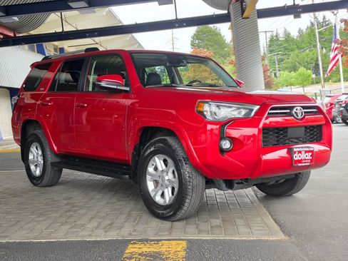 Used 2024 Toyota 4Runner SR5 Premium w/ Moonroof Package AWD/4WD image 3