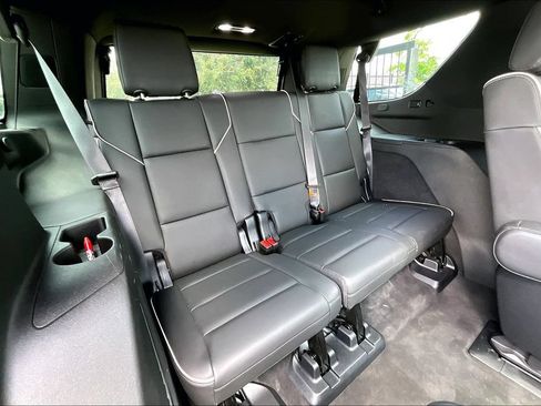 Used 2022 Cadillac Escalade Premium Luxury w/ Performance Package AWD/4WD image 34