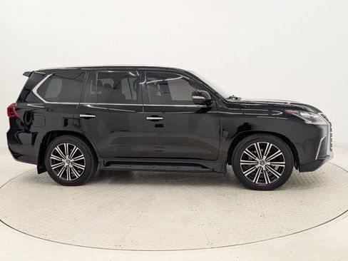 Used 2020 Lexus LX 570 4WD w/ Luxury Package image 8