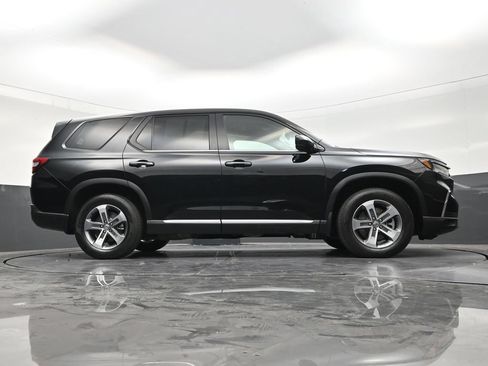 Used 2025 Honda Pilot EX-L image 25