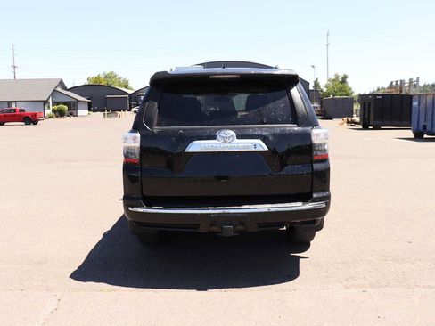 Used 2015 Toyota 4Runner Limited AWD/4WD image 6