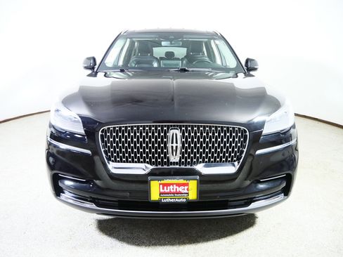 Used 2023 Lincoln Aviator AWD image 2