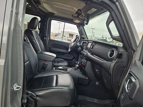 Used 2022 Jeep Gladiator Overland w/ Popular Equipment Package image 25