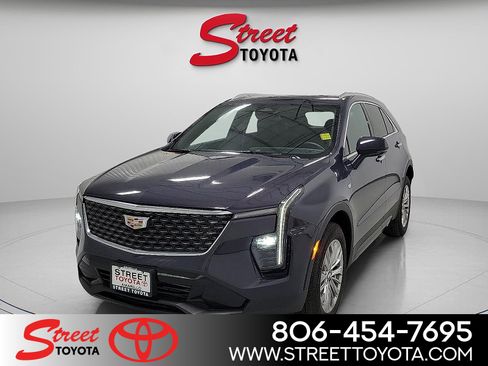Used 2024 Cadillac XT4 Premium Luxury image 1