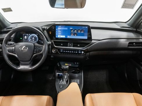 Used 2024 Lexus UX 250h AWD w/ Premium Package image 29