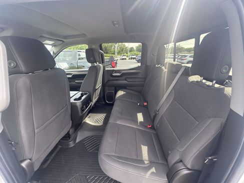 Used 2023 Chevrolet Silverado 1500 LT AWD/4WD image 10