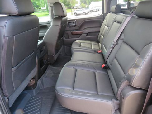 Used 2017 GMC Sierra 1500 SLT AWD/4WD image 10