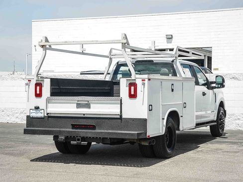 Used 2019 Ford F350 XL w/ Power Equipment Group RWD image 4