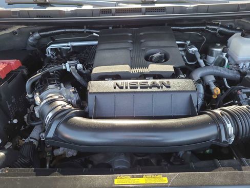 Used 2023 Nissan Frontier PRO-4X w/ Pro Convenience Package AWD/4WD image 17