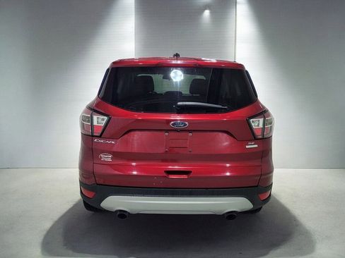 Used 2017 Ford Escape SE image 19