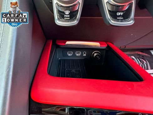 Used 2022 Audi R8 V10 w/ Carbon Exterior Package image 35