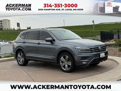 Used 2018 Volkswagen Tiguan SEL Premium AWD/4WD image 1