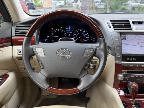 Used 2010 Lexus LS 460 L AWD/4WD image 33