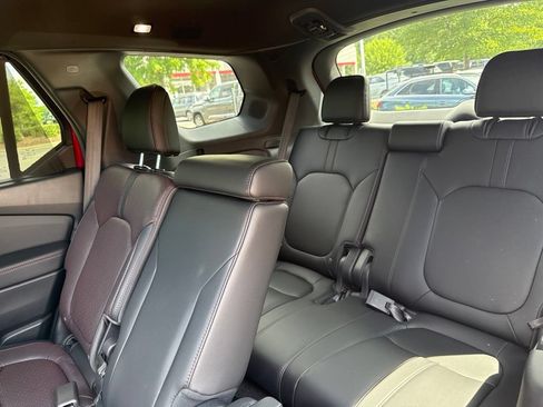Used 2025 Honda Pilot Black Edition image 12