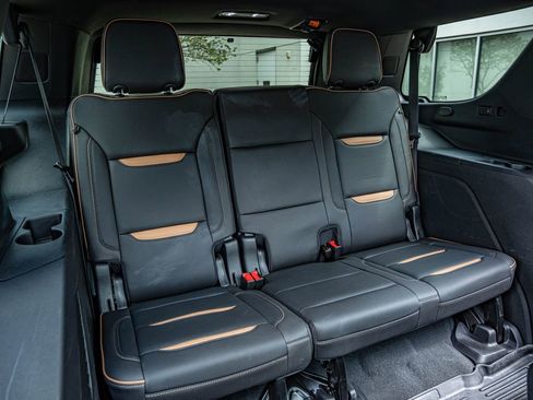 Used 2024 GMC Yukon AT4 w/ Technology Package AWD/4WD image 38
