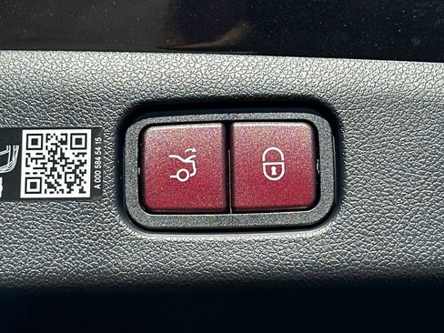 New 2026 Mercedes-Benz E 350 4MATIC Sedan image 21