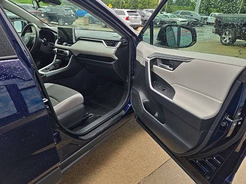 Used 2025 Toyota RAV4 XLE w/ Convenience Package AWD/4WD image 70