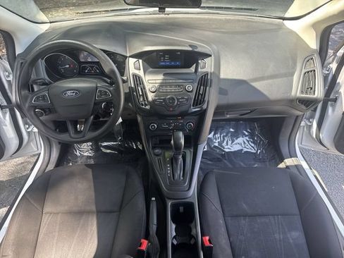 Used 2018 Ford Focus S FWD image 9