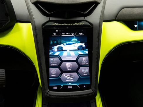 Used 2026 Lamborghini Temerario AWD/4WD image 38
