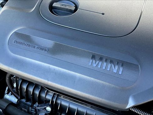 Used 2023 MINI Cooper 2-Door Hardtop image 34