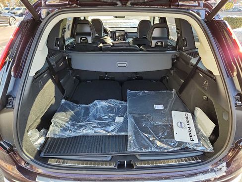 Used 2025 Volvo XC90 B6 Ultra w/ Protection Package Premier image 27